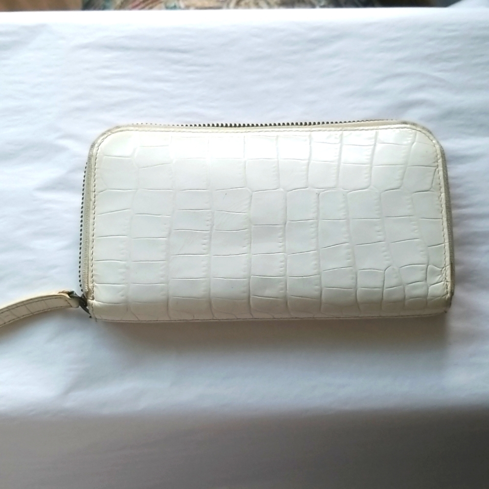 Marc Jacobs White Leather Zipper Wallet - Picture 2 of 12